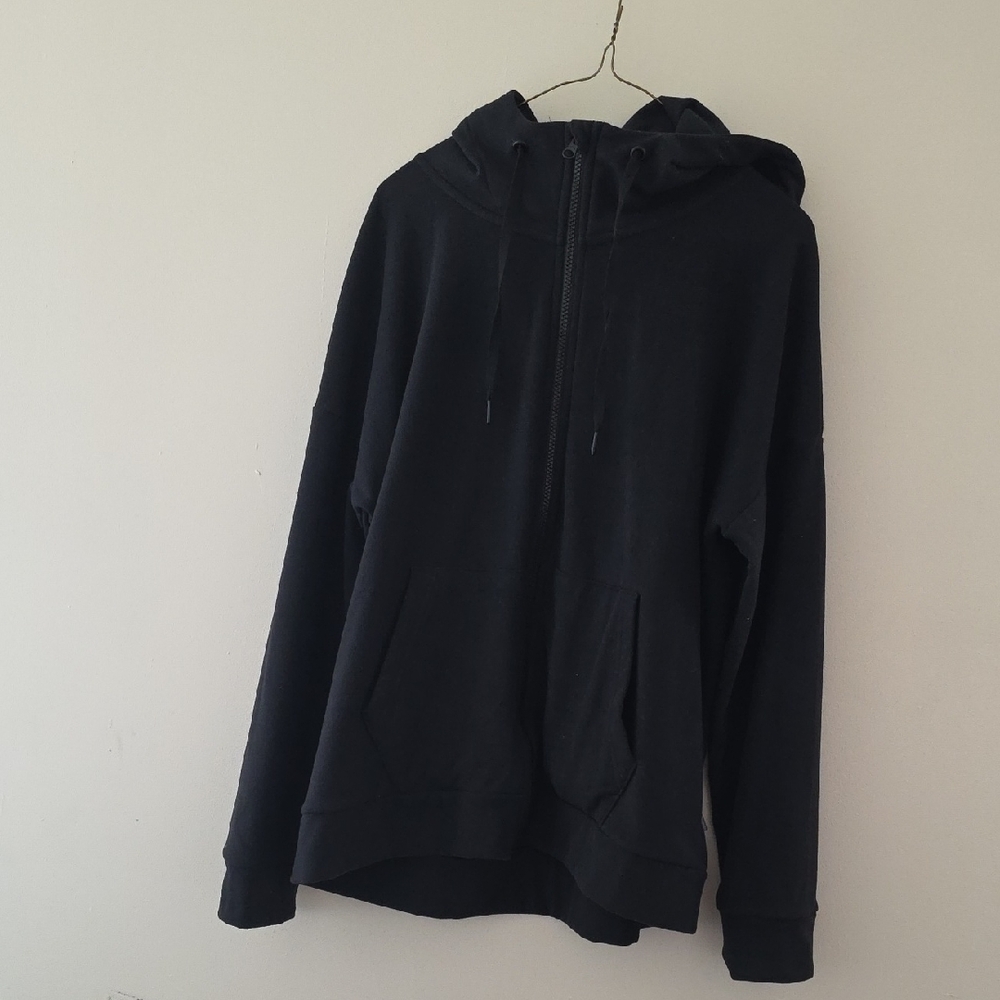 Woman Bkack Hoodie